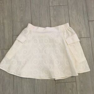 BCBG skirt , stretchy size medium